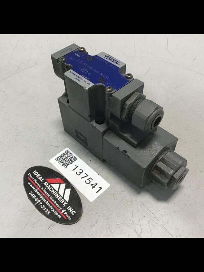 Used YUKEN Directional Valve DSG-01-2B2-D24-50251 USED
