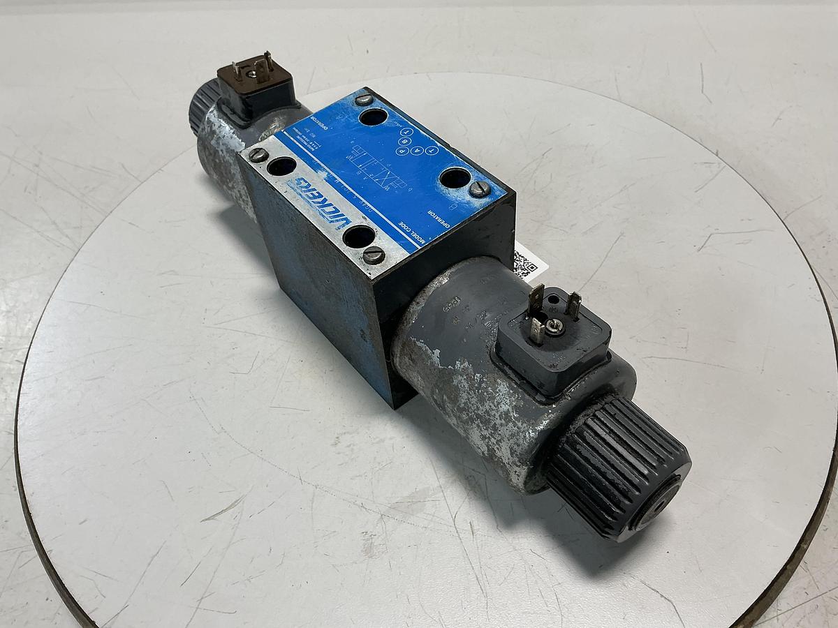 Used VICKERS DG4V 5 2CJ M U H6 20