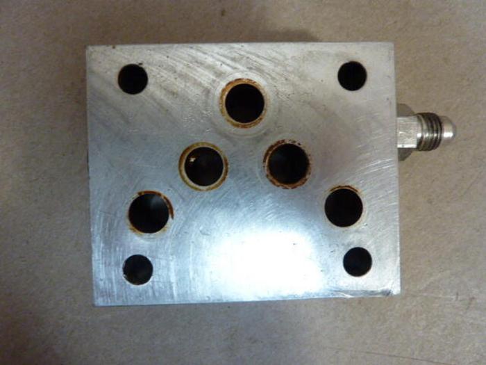 Used SUN HYDRAULICS Manifold ZPS 8ES9 #29663