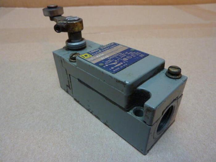 Used SQUARE D Limit Switch 9007-C54B #30110