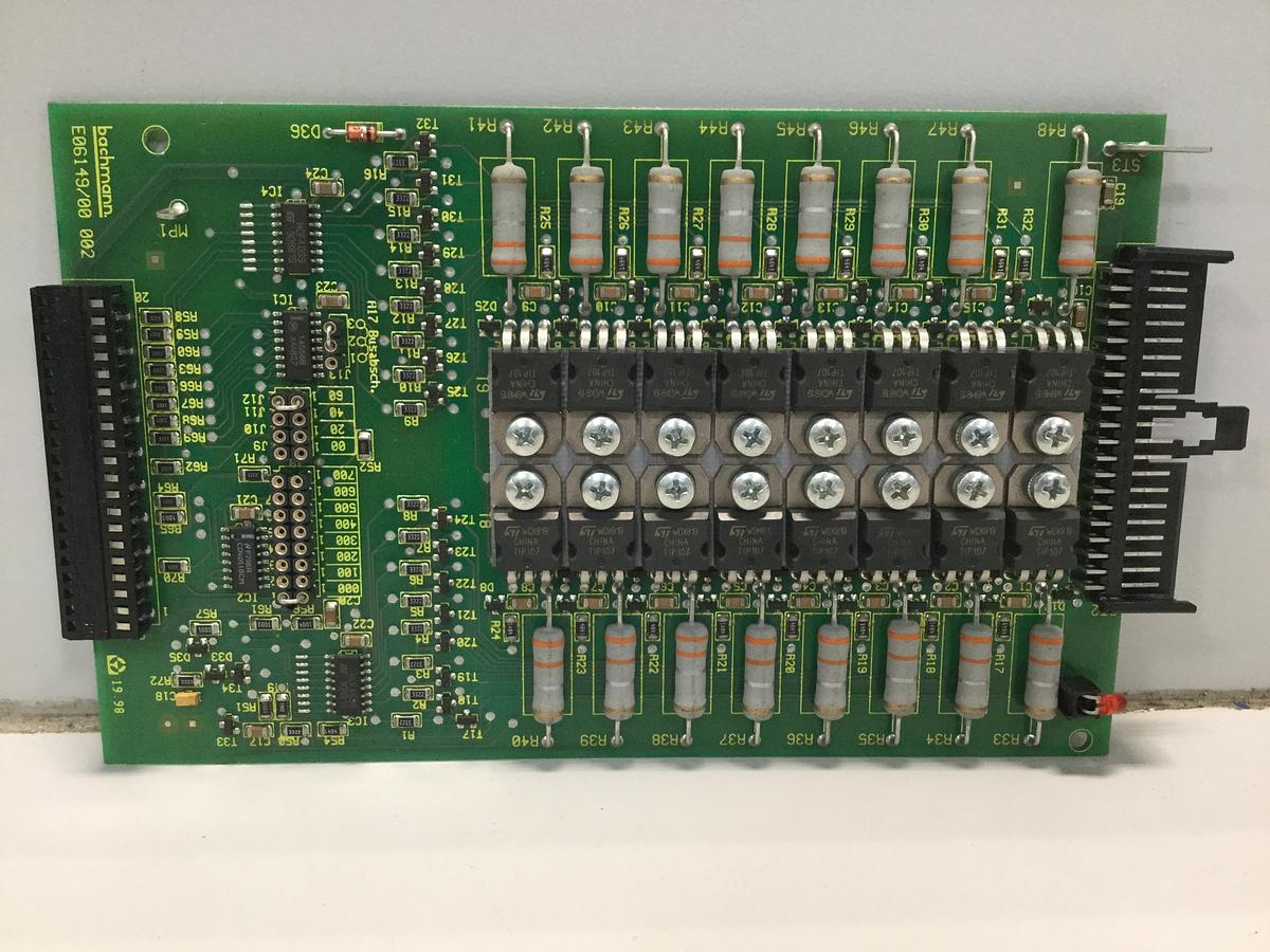 Used BACHMANN ELECTRONIC Output Card CA16/P2.5S E06149/00 002 USED