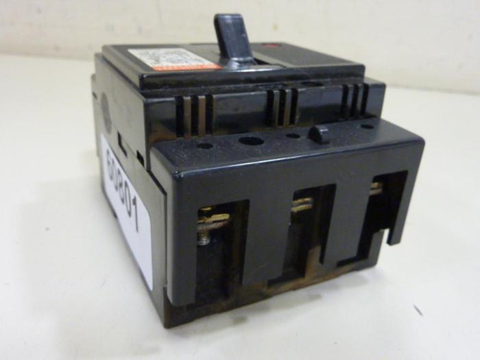 Used HITACHI 15 Amp Circuit Breaker S-30S-3P-15A #60801