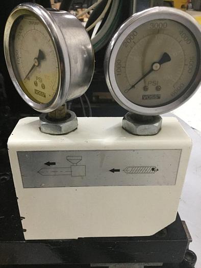 Used ENGEL 1.09 Oz Vertical Injection Unit ES200/V / IU Used