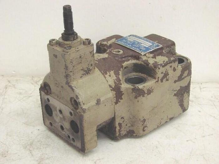 Used SPERRY VICKERS Relief Valve TCG50-06-CEV-PL-T-11 #8881