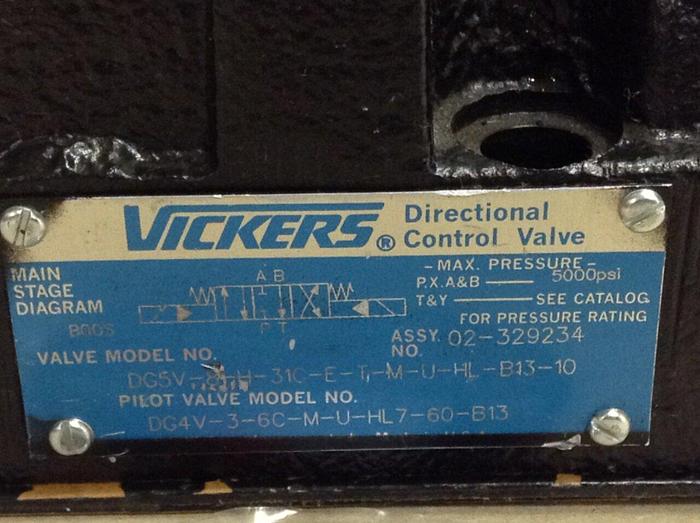 Used VICKERS Directional Control Valve DG4V-3-6C-M-U-HL7-60-B13  Used