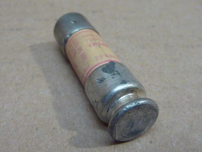 Used GOULD / SHAWMUT 20 Amp Fuse TR20R #33617