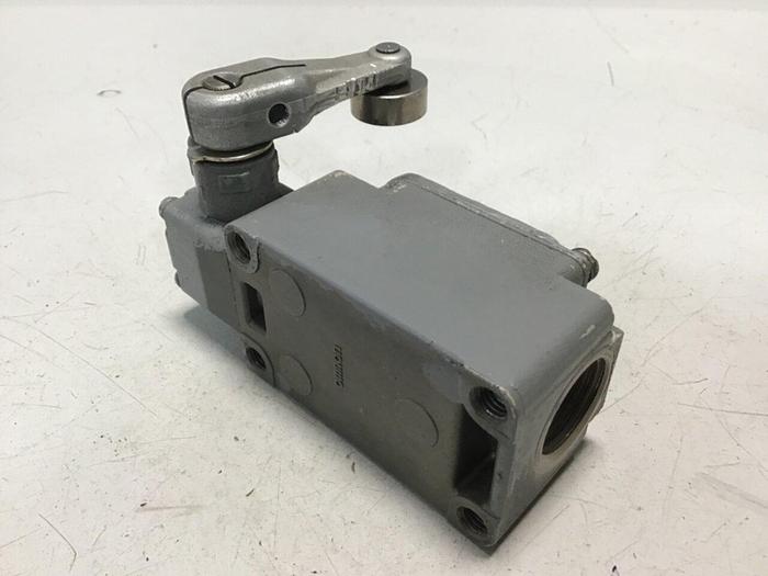 Used OMRON Limit Switch WLCA2-2 #121880