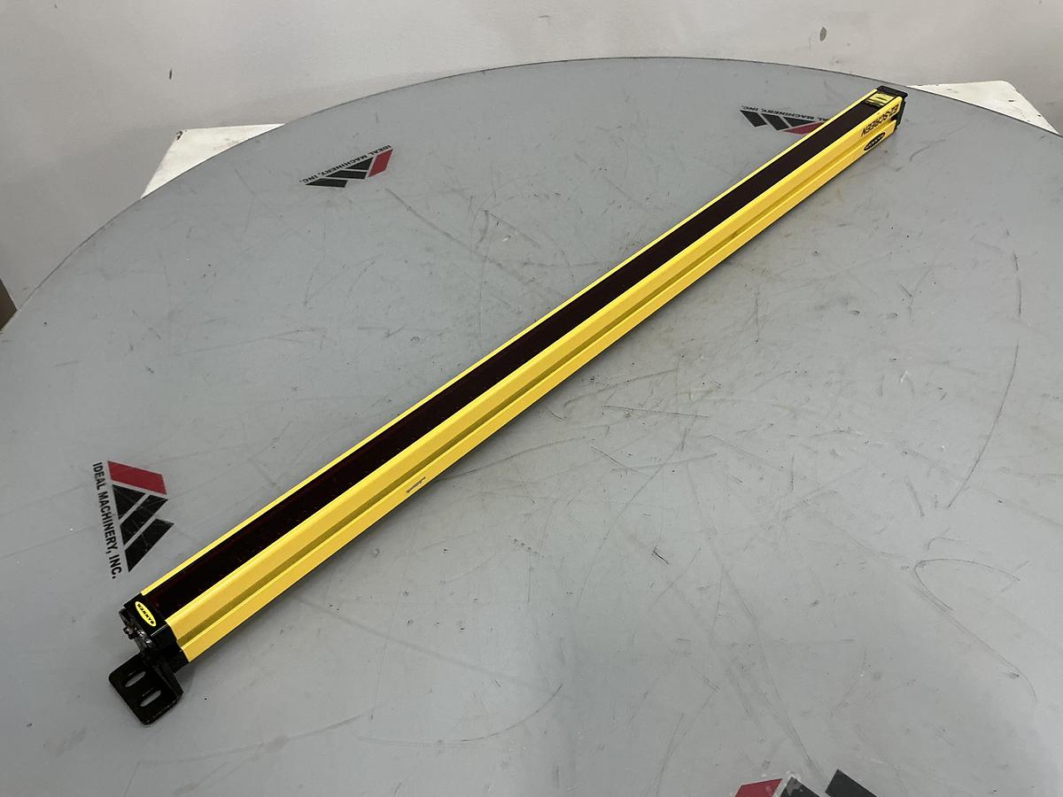 Used BANNER ENGINEERING SLSE30-900Q8