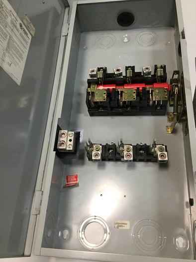 Used GENERAL ELECTRIC Safety Switch TG4324 #100958