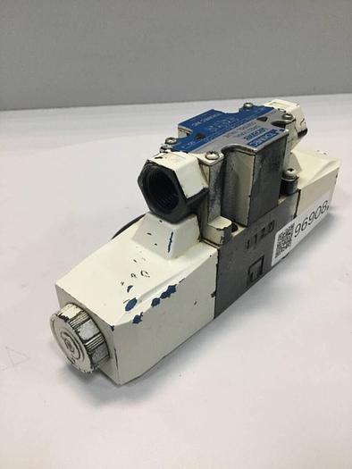 Used VICKERS Tokimec Directional Control Valve DG4V37CMP7H750 #96908