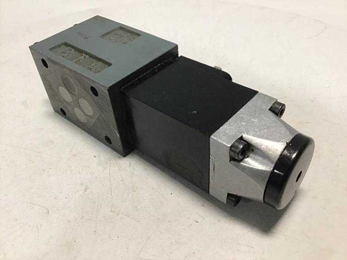 Used REXROTH Valve 3WE6B951AG24N9K4V USED