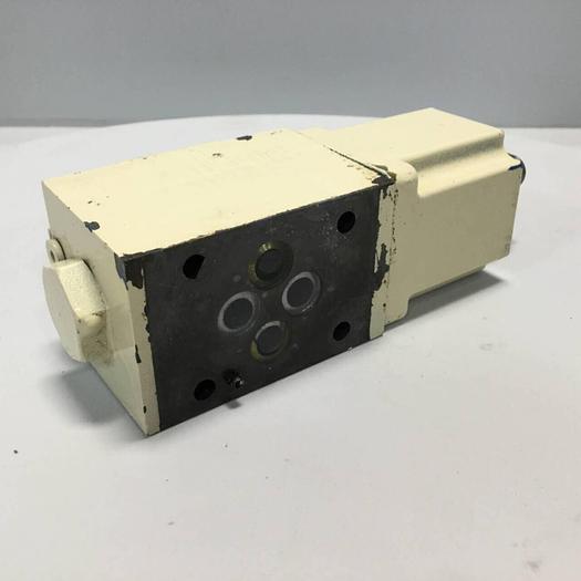 Used VICKERS Directional Control Valve DG4V36BMUH40 #91597