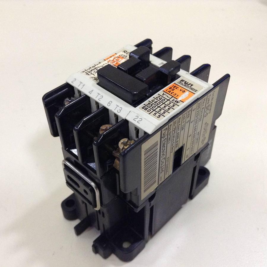 Used FUJI ELECTRIC Contactor SC-0 4NC0F0 USED