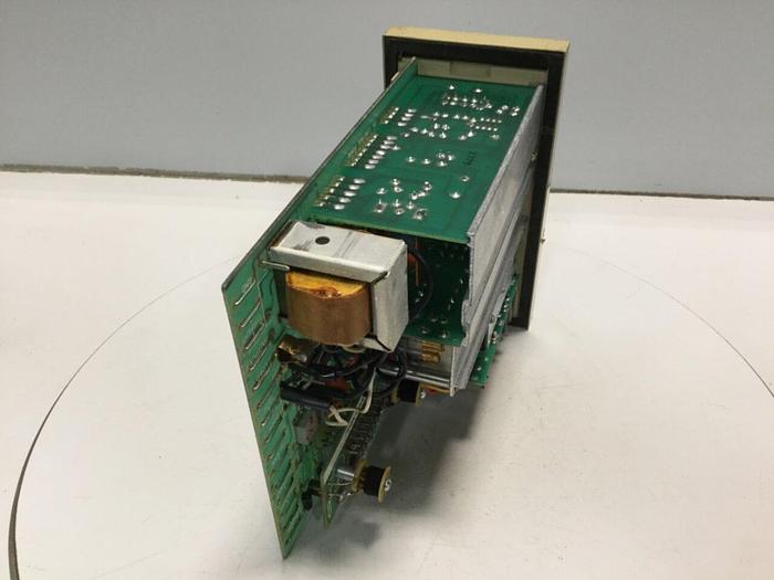 Used BARBER COLMAN Temperature Controller 523B-40016-051-3-00 57C #109145