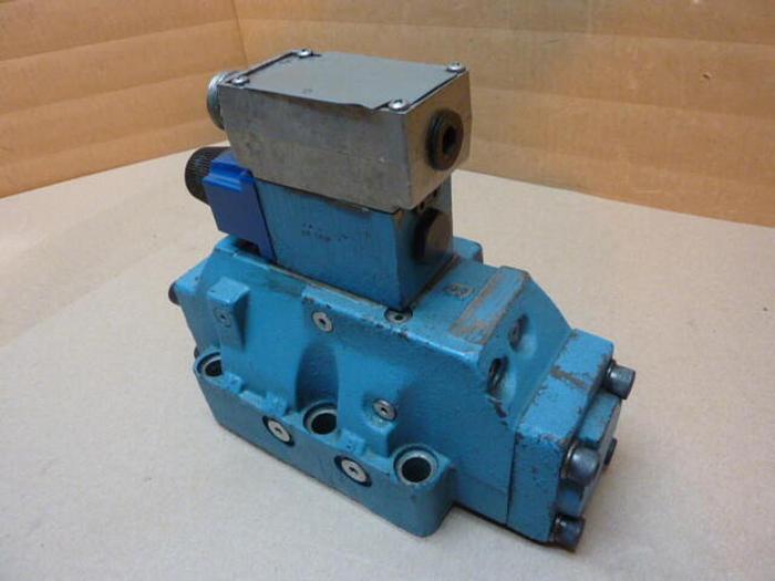 Used VICKERS Directional Control Valve F3DG5S82AL2EMWB20 #37909