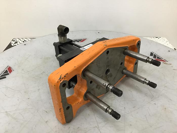 Used CINCINNATI MILACRON VT220-8 / EB
