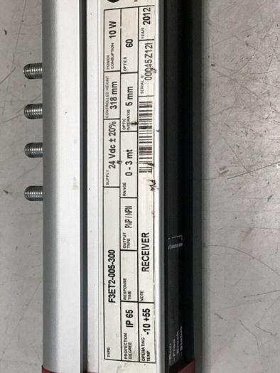 Used OMRON Safety Sensor F3ET2-005-300 USED #141803