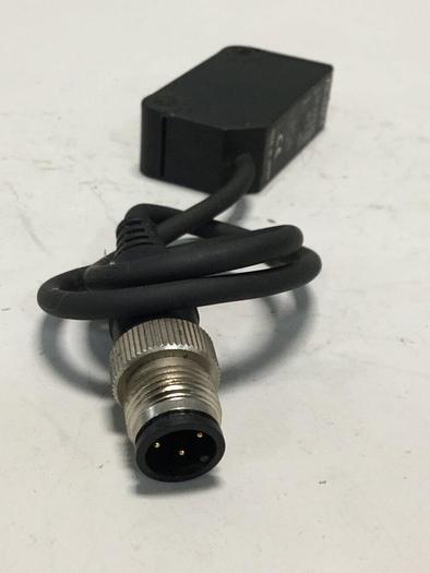 Used KEYENCE CORP Sensor w/ Cable PZ-M73P #109497