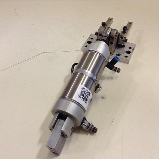 Used YUSHIN AMERICA End of Arm Tooling VA200SE-EOA #87386