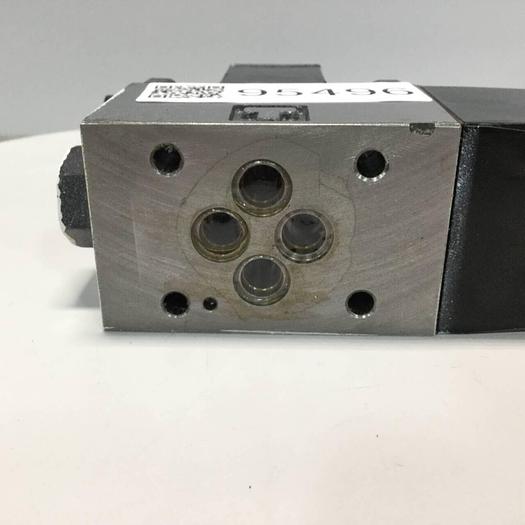Used VICKERS Directional Control Valve DG4V32AMP7H750 #95496