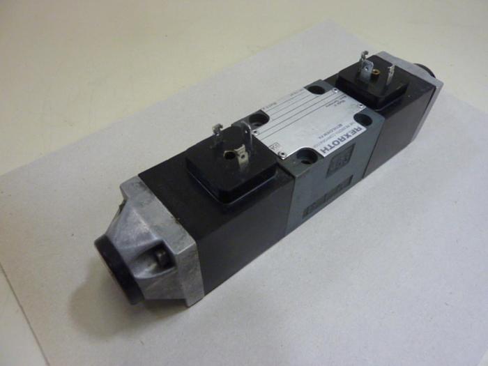 Used REXROTH Hydraulic Valve 4WE6E6752BG24N9K4T07V #63903