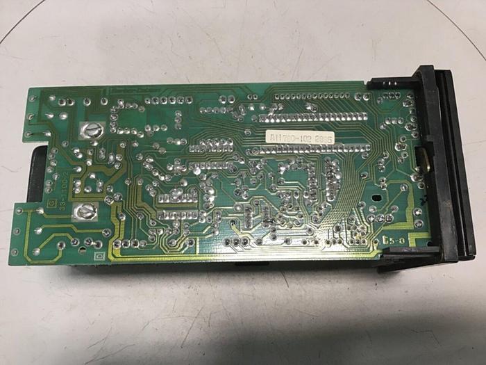 Used BARBER COLMAN Temperature Controller 585A-00016-000-0-00 #129794