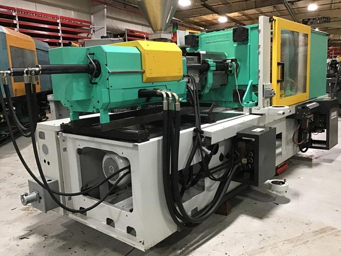 Used ARBURG 220 Ton Injection Molding Machine 570C 2000-800-55 USED