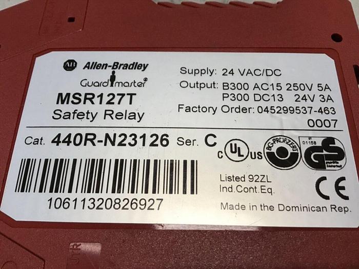 Used ALLEN BRADLEY Guardmaster Safety Relay 440R-N23126 SER C #140076