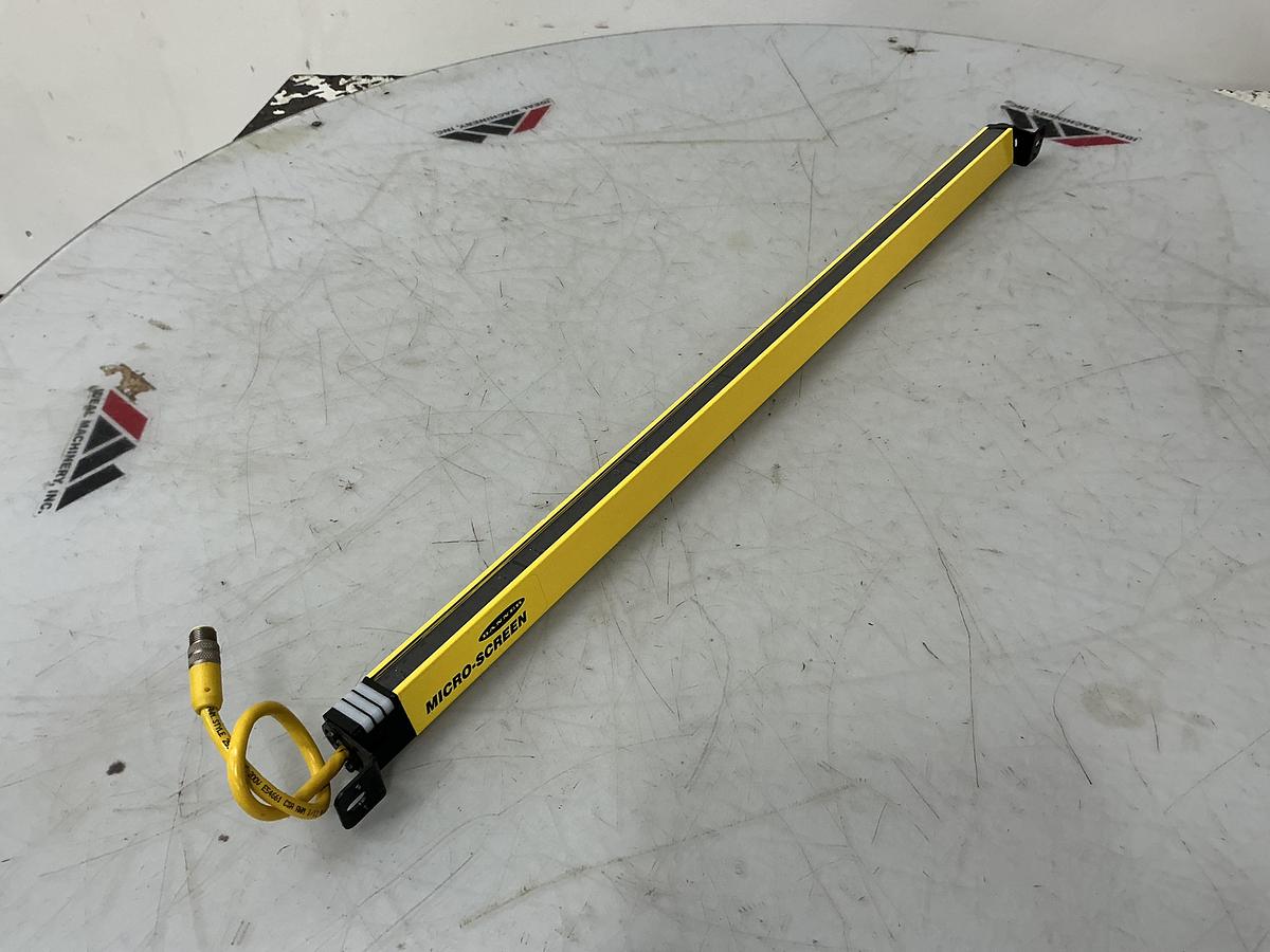 Used BANNER USR2824YP2