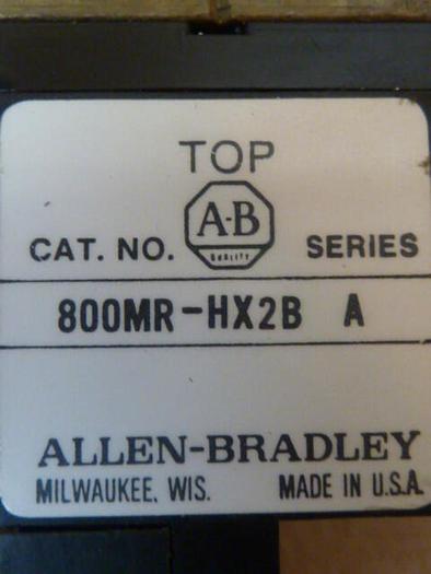 Used ALLEN BRADLEY Selector Switch 800MR-HX2B #30413