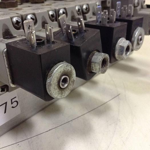 Used BOSCH Manifold & Valves 0 820 023 502 / MANIFOLD #88075