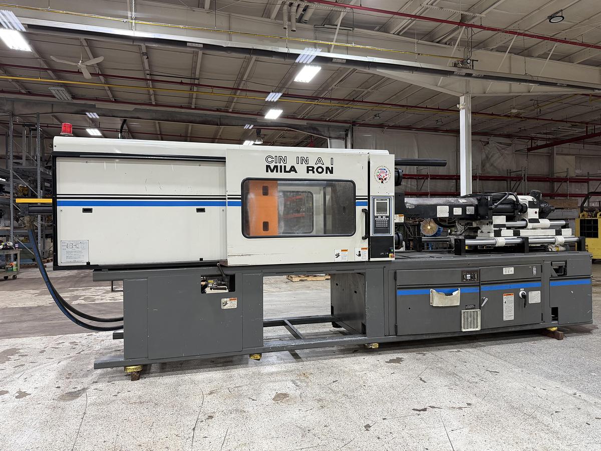 Used CINCINNATI MILACRON VT 300-29