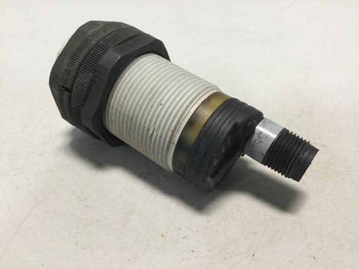 Used CARLO GAVAZZI Proximity Sensor EC3016TBAPL-6 #107032