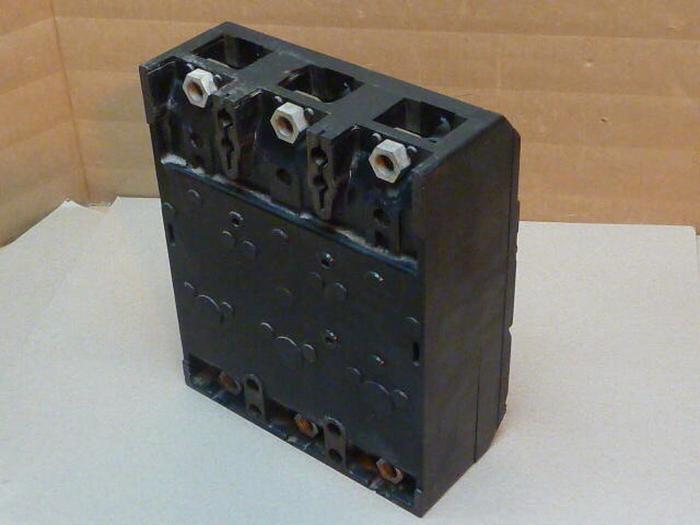 Used SIEMENS 225 Amp Circuit Breaker ET5914 #36780