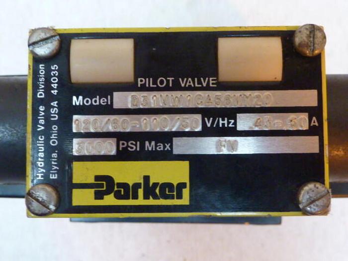 Used PARKER Pilot Valve D31VW1C456VY20 #33857