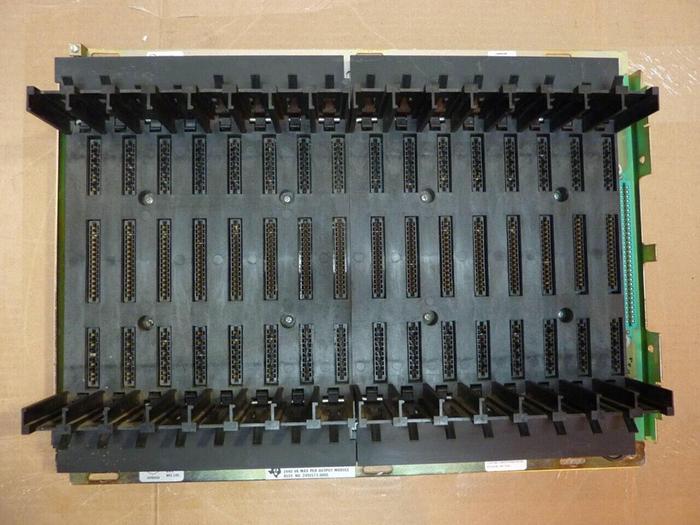 Used TEXAS INSTRUMENTS 14 Slot Rack Base 500-5848 #23931