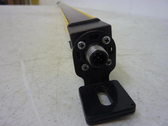 Used STI Light Curtain First Receiver MCF47-20-1200-X1 Used