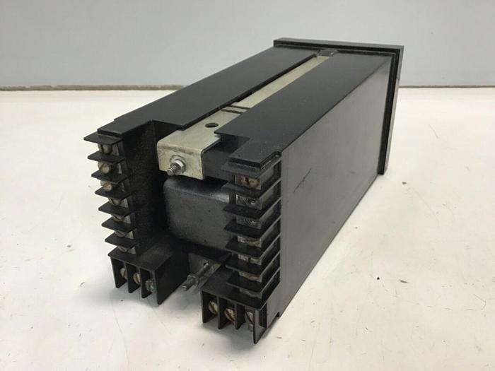 Used BARBER COLMAN Temperature Control 580 585A-00016-000-4-00 #135421