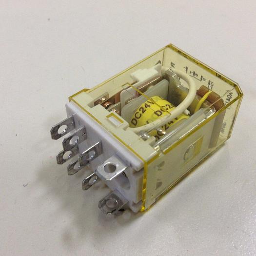 Used DNL IDEC Relay RH2B-UL Used #76376