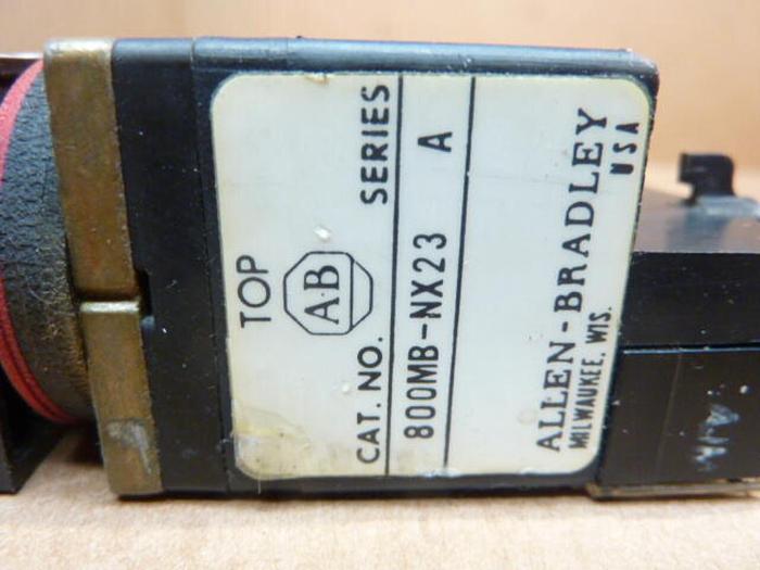 Used ALLEN BRADLEY Selector Switch 800MB-NX23 #38133