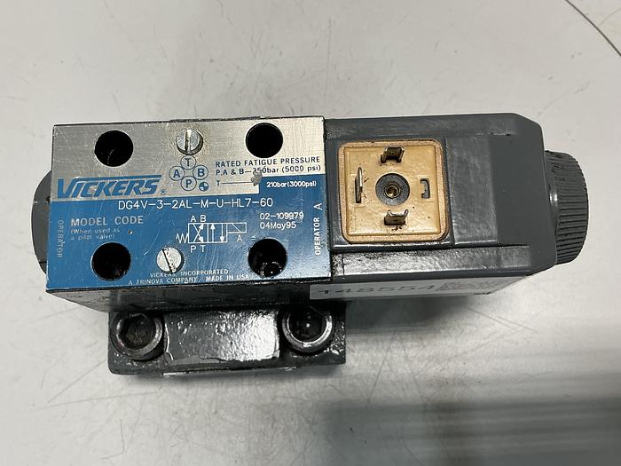 Used VICKERS DG4V-3-2AL-M-U-HL7-60