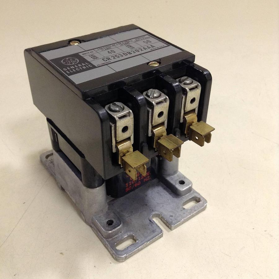 Used GENERAL ELECTRIC / GE Contactor CR253DB302AAA Used