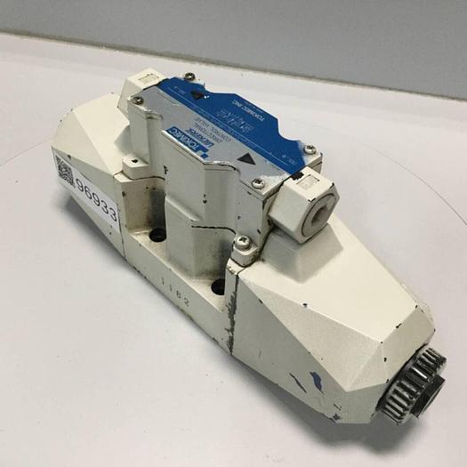 Used VICKERS Directional Control Valve DG4V533CMP7LH630 #96933