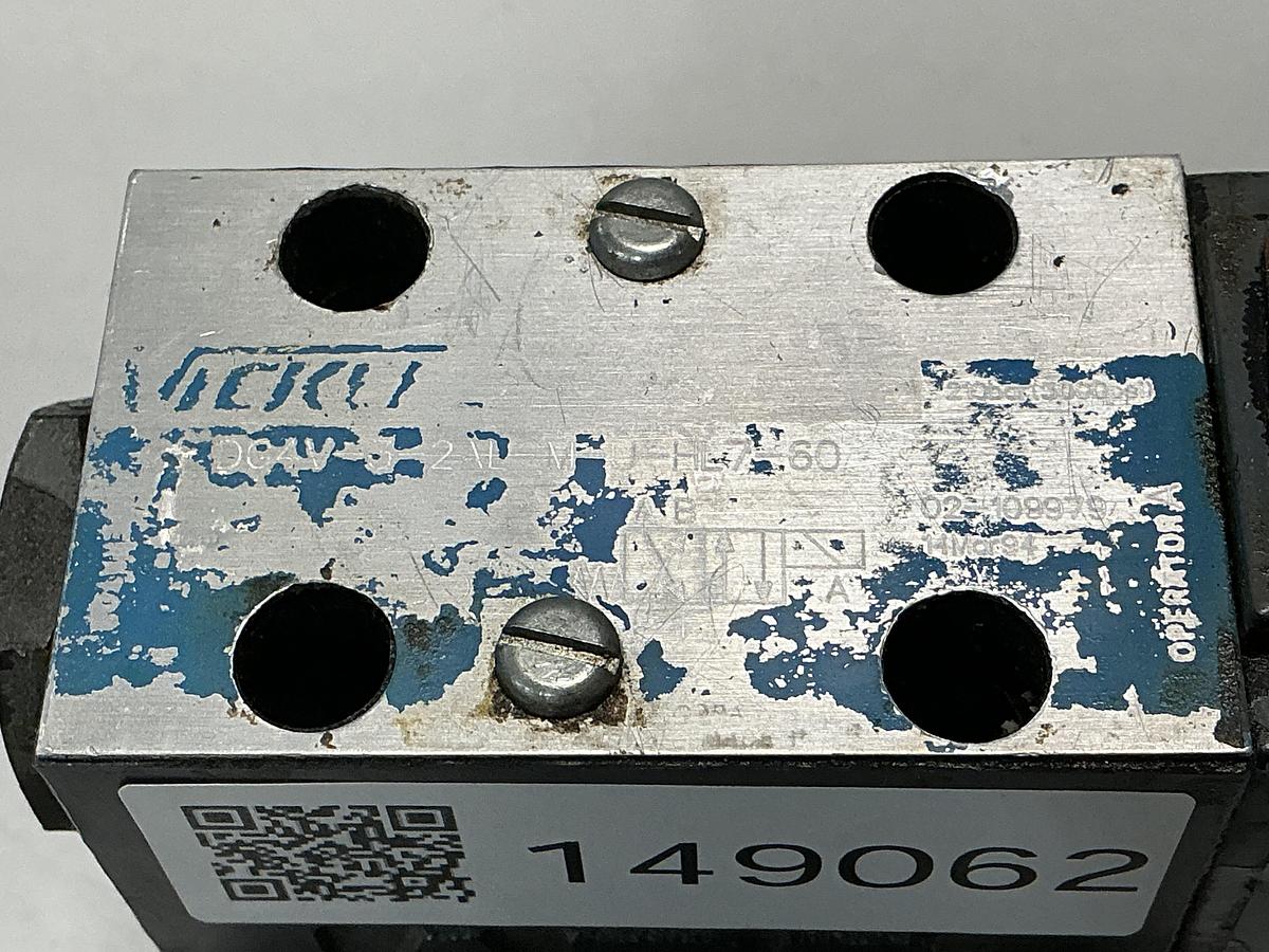 Used VICKERS DG4V-3-2AL-M-U-HL7-60