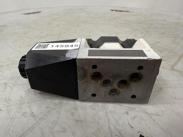 Used TOKIMEC DG4VS-5-0A-M-P7L-H-7-40