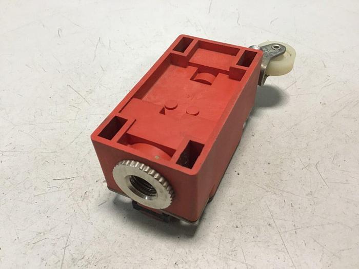 Used BERNSTEIN Limit Switch ENK-U1Z-KNIW #121282