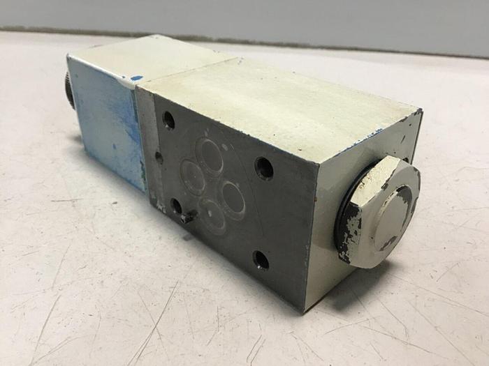 Used VICKERS Valves DG4V-3-2AL-M-U-HL7-60 #125200