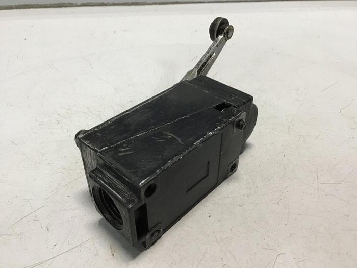 Used SQUARE D Limit Switch 9007-AEQ2545 #122140