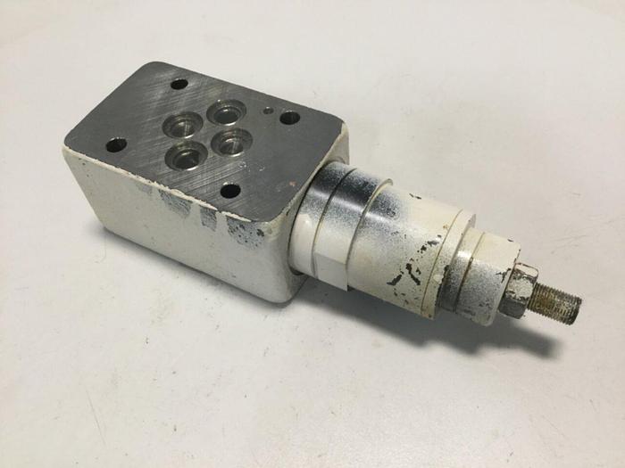 Used TOKIMEC Valve DGMX2-3-PP-CW-B-40J #106390