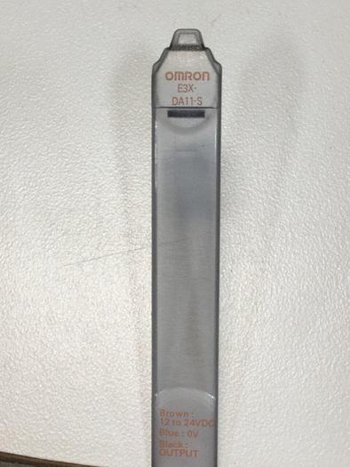 Used OMRON Photoelectric Sensor E3X-DA11-S #103548